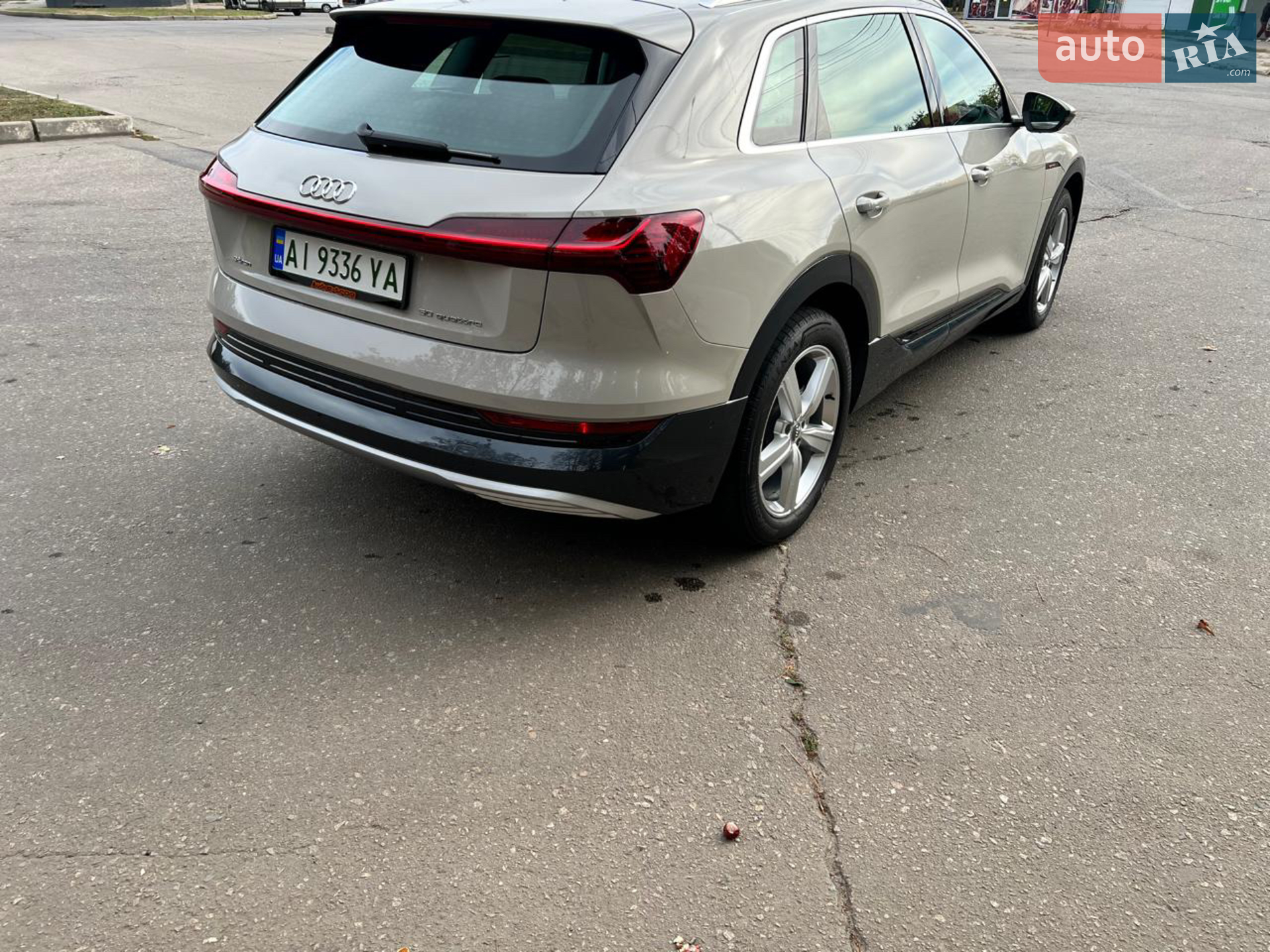 2020 Audi e-tron - мініатюра 15