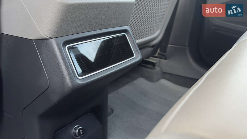 Внедорожник / Кроссовер Audi e-tron 2020 в Сваляве фото 51 Внедорожник / Кроссовер Audi e-tron 2020 в Сваляве