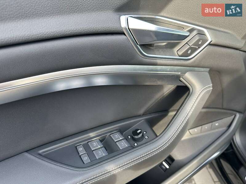 Внедорожник / Кроссовер Audi e-tron 2021 в Львове фото 8 Внедорожник / Кроссовер Audi e-tron 2021 в Львове