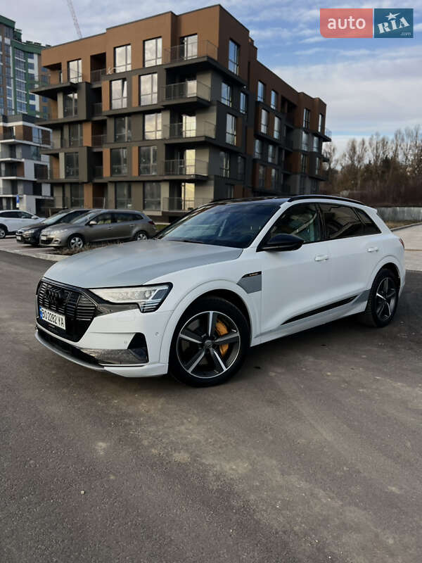 Внедорожник / Кроссовер Audi e-tron 2019 в Тернополе