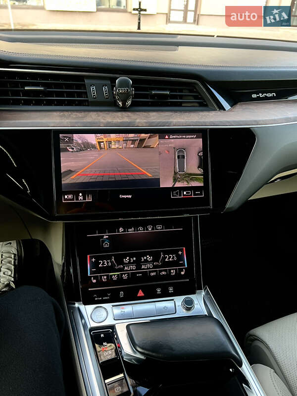 Внедорожник / Кроссовер Audi e-tron 2019 в Тернополе