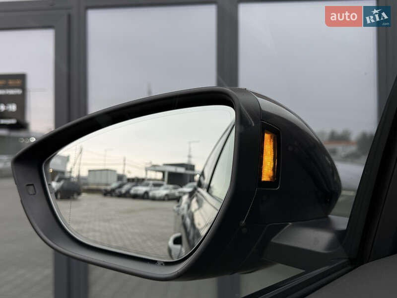 Внедорожник / Кроссовер Audi e-tron 2021 в Мукачево