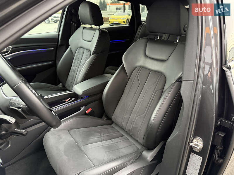 Внедорожник / Кроссовер Audi e-tron 2021 в Мукачево