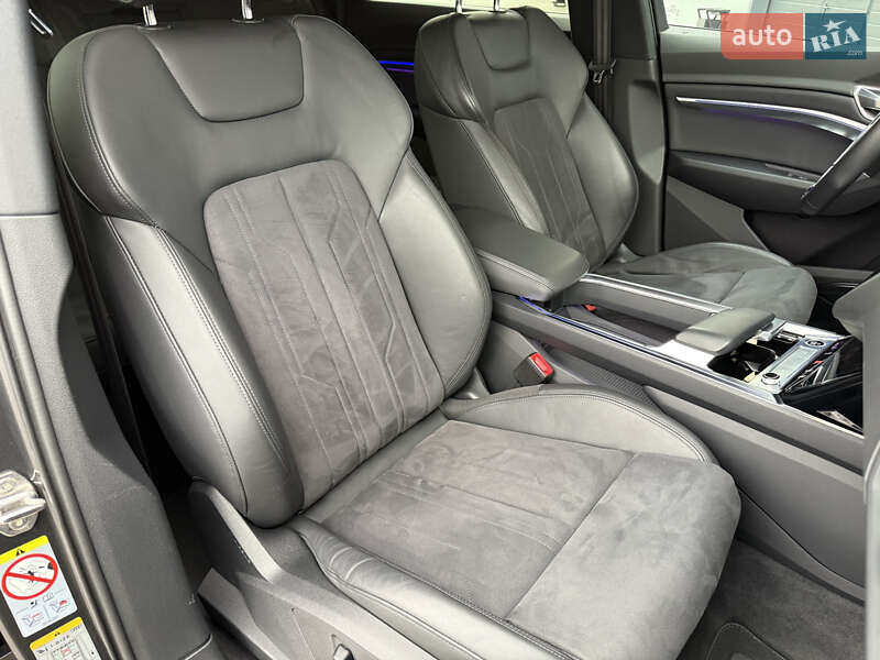 Внедорожник / Кроссовер Audi e-tron 2021 в Мукачево