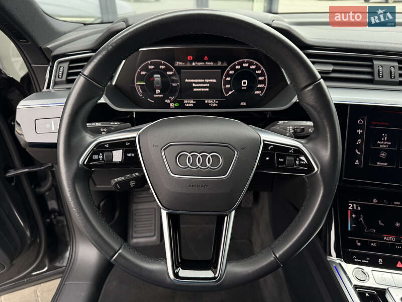 Внедорожник / Кроссовер Audi e-tron 2021 в Мукачево