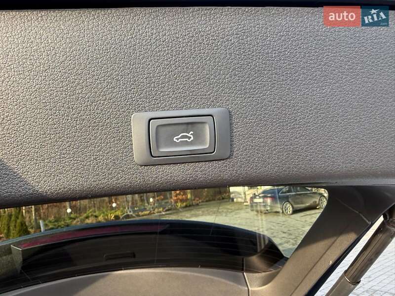 Внедорожник / Кроссовер Audi e-tron 2019 в Хусте