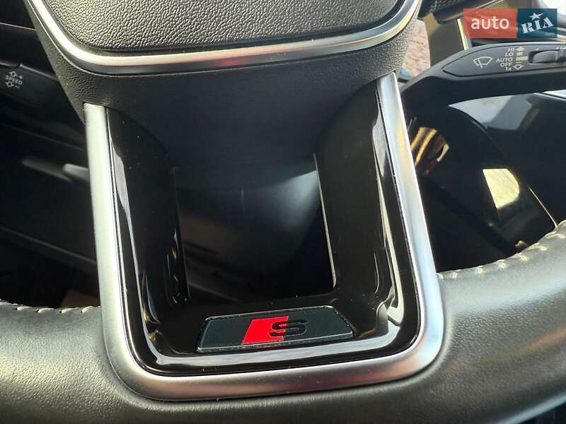 Внедорожник / Кроссовер Audi e-tron 2019 в Хусте