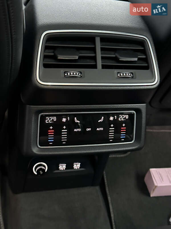 Внедорожник / Кроссовер Audi e-tron 2019 в Харькове