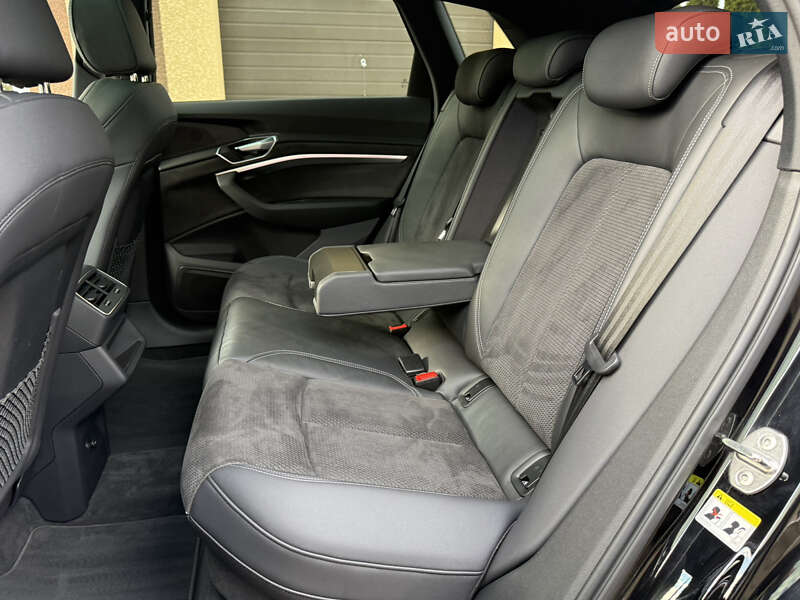 Внедорожник / Кроссовер Audi e-tron 2021 в Тернополе