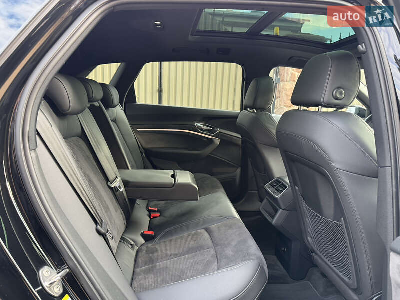 Внедорожник / Кроссовер Audi e-tron 2021 в Тернополе