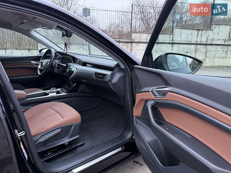 Внедорожник / Кроссовер Audi e-tron 2021 в Ровно фото 38 Внедорожник / Кроссовер Audi e-tron 2021 в Ровно