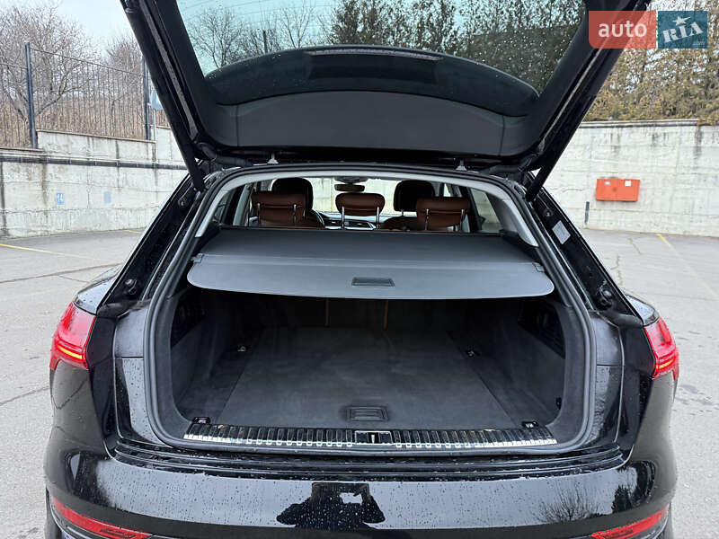 Внедорожник / Кроссовер Audi e-tron 2021 в Ровно фото 48 Внедорожник / Кроссовер Audi e-tron 2021 в Ровно