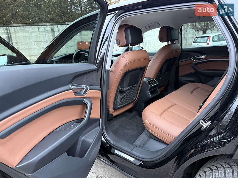 Внедорожник / Кроссовер Audi e-tron 2021 в Ровно фото 57 Внедорожник / Кроссовер Audi e-tron 2021 в Ровно