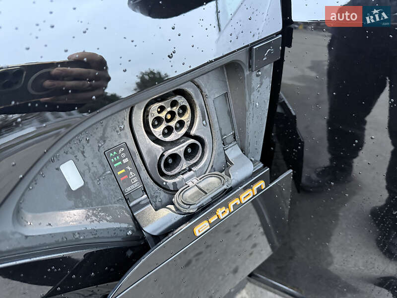 Внедорожник / Кроссовер Audi e-tron 2021 в Ровно фото 62 Внедорожник / Кроссовер Audi e-tron 2021 в Ровно