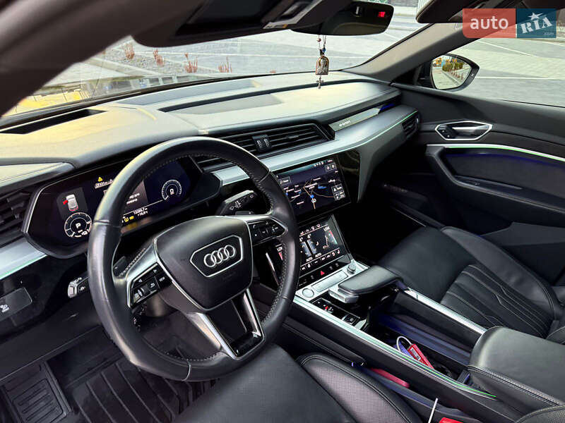 Внедорожник / Кроссовер Audi e-tron 2019 в Львове