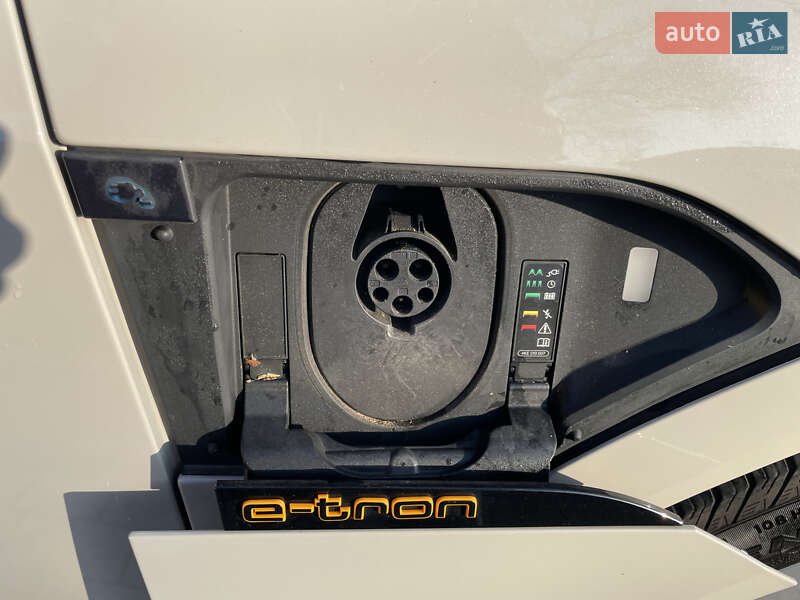 Внедорожник / Кроссовер Audi e-tron 2021 в Львове