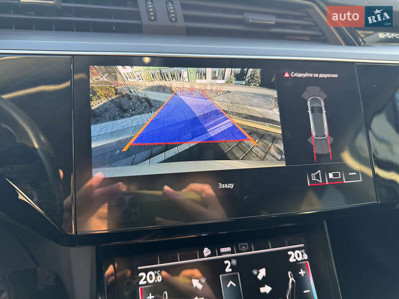 Внедорожник / Кроссовер Audi e-tron 2020 в Городке