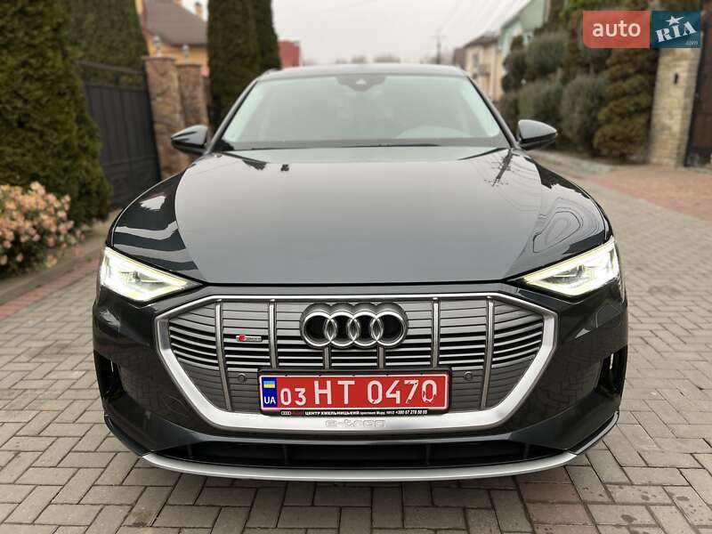 Позашляховик / Кросовер Audi e-tron 2023 в Хмельницькому