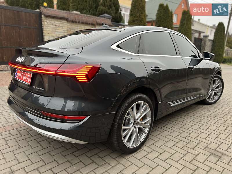 Позашляховик / Кросовер Audi e-tron 2023 в Хмельницькому