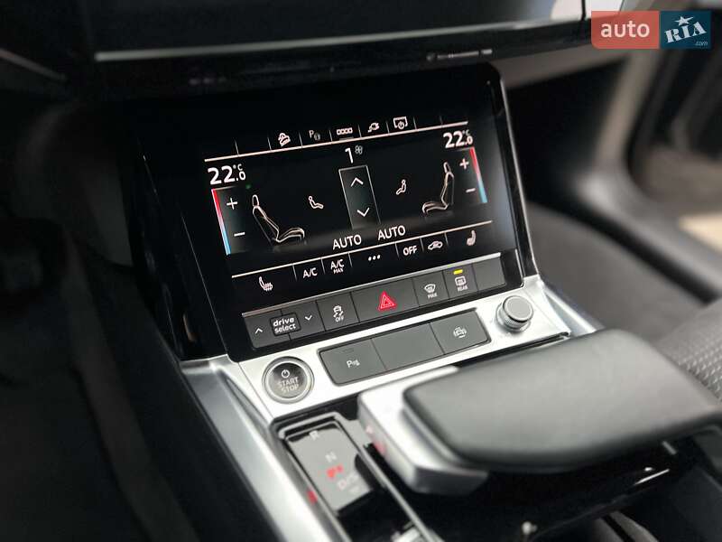Позашляховик / Кросовер Audi e-tron 2023 в Хмельницькому