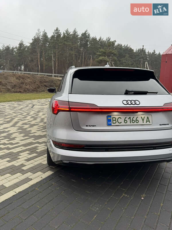 Внедорожник / Кроссовер Audi e-tron 2022 в Львове