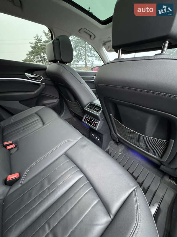 Внедорожник / Кроссовер Audi e-tron 2022 в Львове