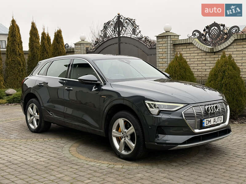 Внедорожник / Кроссовер Audi e-tron 2021 в Тернополе