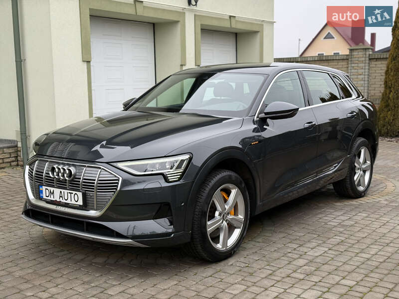Внедорожник / Кроссовер Audi e-tron 2021 в Тернополе