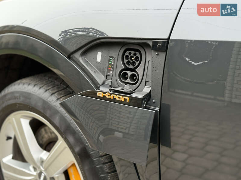 Внедорожник / Кроссовер Audi e-tron 2021 в Тернополе