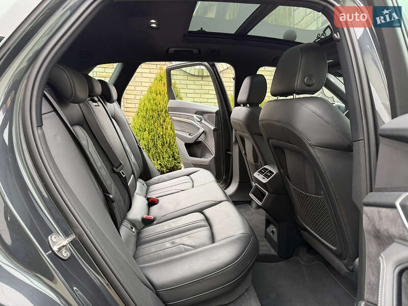 Внедорожник / Кроссовер Audi e-tron 2021 в Тернополе