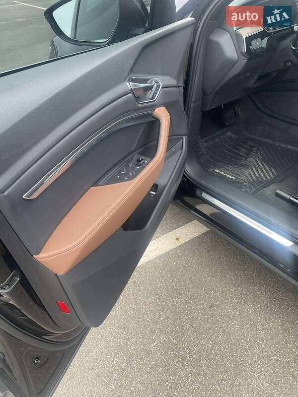 Внедорожник / Кроссовер Audi e-tron 2021 в Кривом Роге фото 24 Внедорожник / Кроссовер Audi e-tron 2021 в Кривом Роге