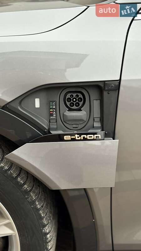 Внедорожник / Кроссовер Audi e-tron 2020 в Тернополе