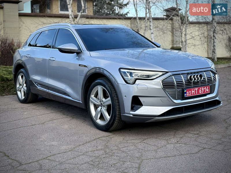 Внедорожник / Кроссовер Audi e-tron 2020 в Днепре