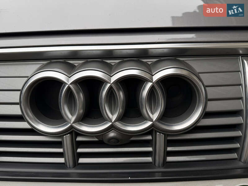 Внедорожник / Кроссовер Audi e-tron 2019 в Киеве