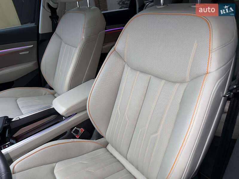 Внедорожник / Кроссовер Audi e-tron 2019 в Киеве