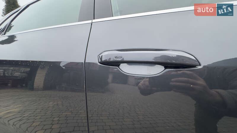 Внедорожник / Кроссовер Audi e-tron 2021 в Сваляве