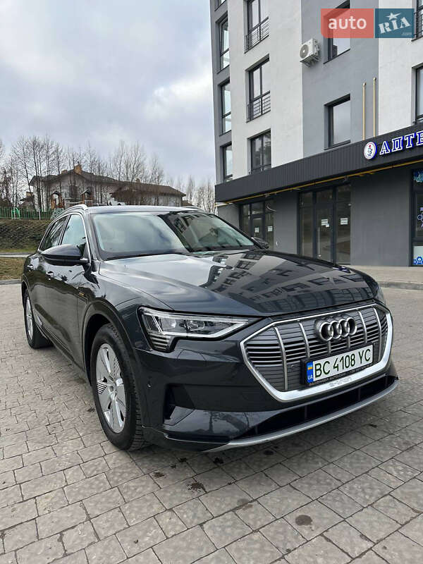Audi e-tron 2021