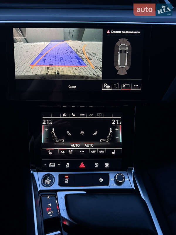 Внедорожник / Кроссовер Audi e-tron 2022 в Иршаве