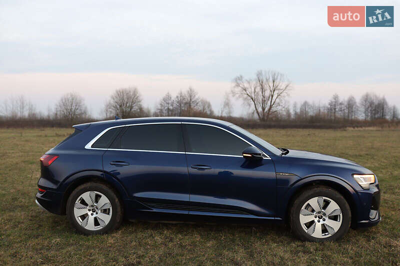Внедорожник / Кроссовер Audi e-tron 2021 в Овруче