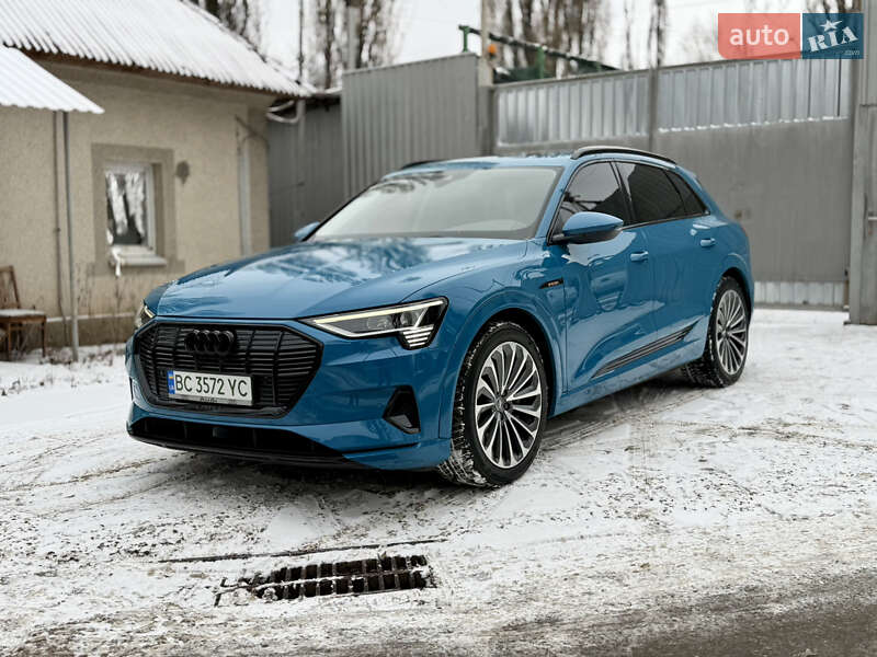 Внедорожник / Кроссовер Audi e-tron 2019 в Киеве