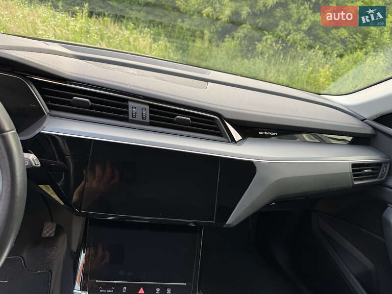 Внедорожник / Кроссовер Audi e-tron 2021 в Львове