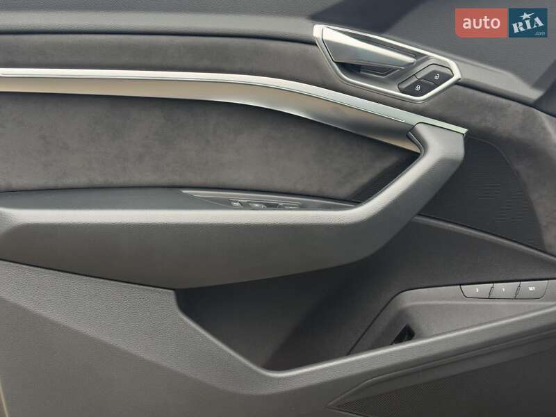 Внедорожник / Кроссовер Audi e-tron 2021 в Львове