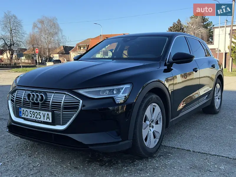 Audi e-tron