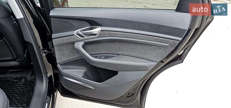 Внедорожник / Кроссовер Audi e-tron 2020 в Тернополе фото 113 Внедорожник / Кроссовер Audi e-tron 2020 в Тернополе