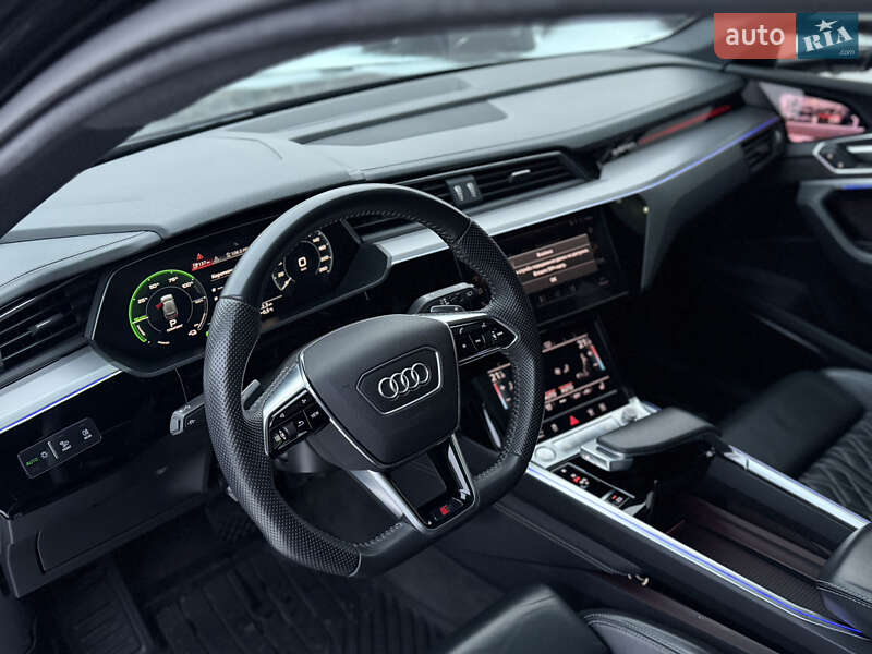 Внедорожник / Кроссовер Audi e-tron 2019 в Хмельницком
