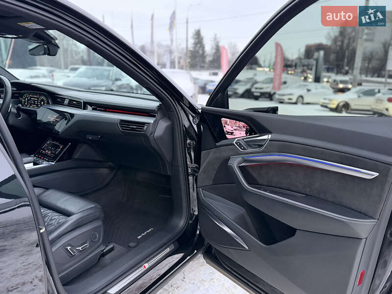 Внедорожник / Кроссовер Audi e-tron 2019 в Хмельницком