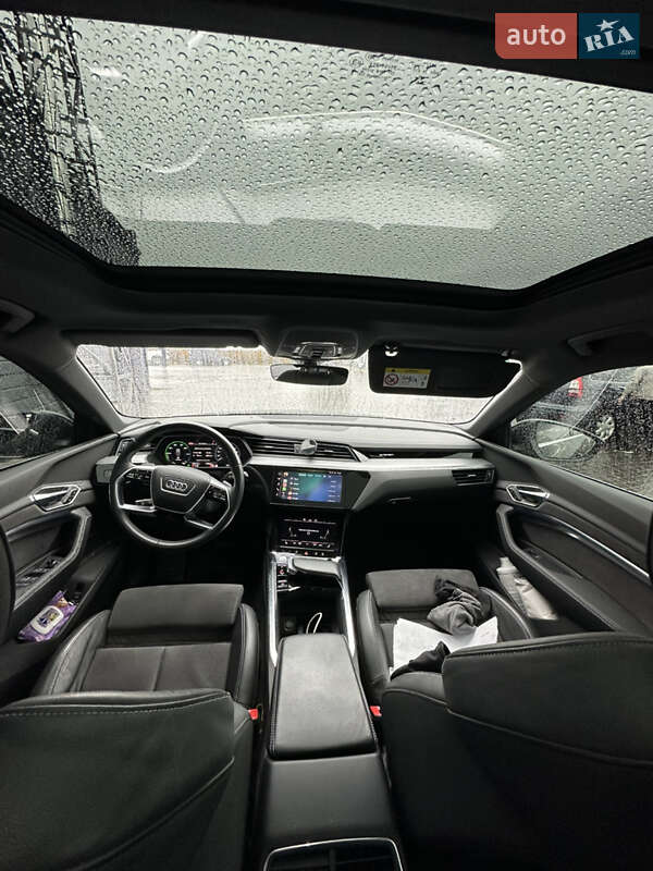 Внедорожник / Кроссовер Audi e-tron 2020 в Ивано-Франковске