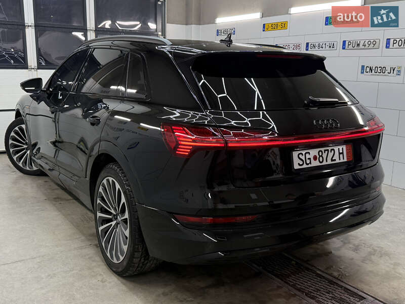 Позашляховик / Кросовер Audi e-tron 2019 в Дрогобичі
