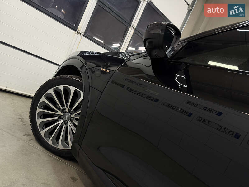 Позашляховик / Кросовер Audi e-tron 2019 в Дрогобичі