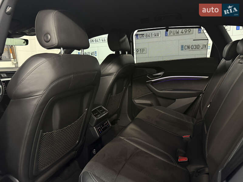 Позашляховик / Кросовер Audi e-tron 2019 в Дрогобичі